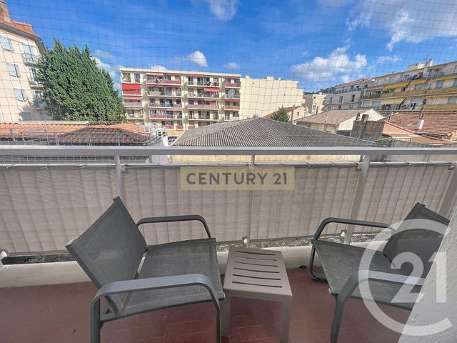 Appartement F3 &agrave; vendre - 3 pi&egrave;ces - 76,08 m2 - Cannes La Bocca - 06 - PROVENCE-ALPES-COTE-D-AZUR