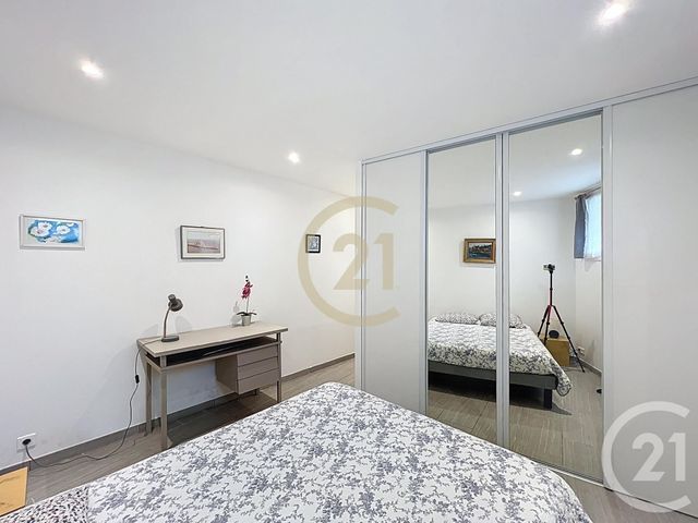 Appartement T2 &agrave; louer - 2 pi&egrave;ces - 32,80 m2 - Cannes La Bocca - 06 - PROVENCE-ALPES-COTE-D-AZUR