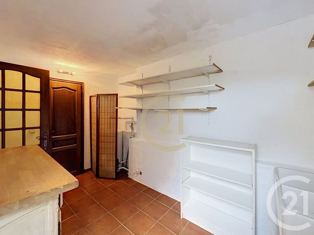 Appartement T2 &agrave; louer - 2 pi&egrave;ces - 70 m2 - Cannes La Bocca - 06 - PROVENCE-ALPES-COTE-D-AZUR