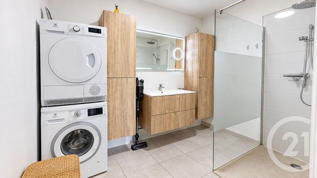 Appartement F3 &agrave; vendre - 3 pi&egrave;ces - 73 m2 - Cannes La Bocca - 06 - PROVENCE-ALPES-COTE-D-AZUR