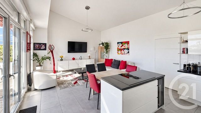 Appartement F3 &agrave; vendre - 3 pi&egrave;ces - 73 m2 - Cannes La Bocca - 06 - PROVENCE-ALPES-COTE-D-AZUR