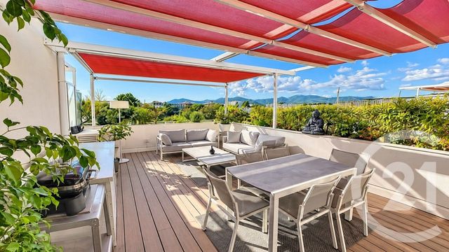 Appartement F3 &agrave; vendre - 3 pi&egrave;ces - 73 m2 - Cannes La Bocca - 06 - PROVENCE-ALPES-COTE-D-AZUR