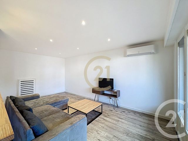 Appartement T2 &agrave; louer - 2 pi&egrave;ces - 46,07 m2 - Le Cannet - 06 - PROVENCE-ALPES-COTE-D-AZUR