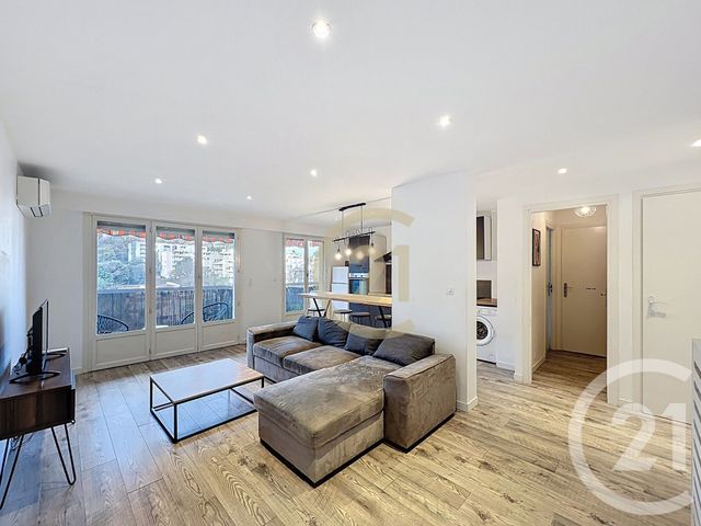 Appartement T2 &agrave; louer - 2 pi&egrave;ces - 46,07 m2 - Le Cannet - 06 - PROVENCE-ALPES-COTE-D-AZUR