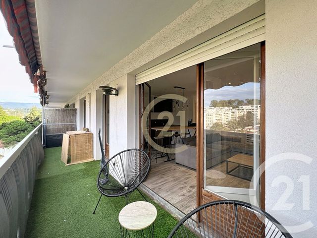 Appartement T2 &agrave; louer - 2 pi&egrave;ces - 46,07 m2 - Le Cannet - 06 - PROVENCE-ALPES-COTE-D-AZUR