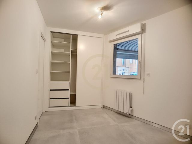 Appartement F2 &agrave; louer - 2 pi&egrave;ces - 37,50 m2 - Cannes La Bocca - 06 - PROVENCE-ALPES-COTE-D-AZUR