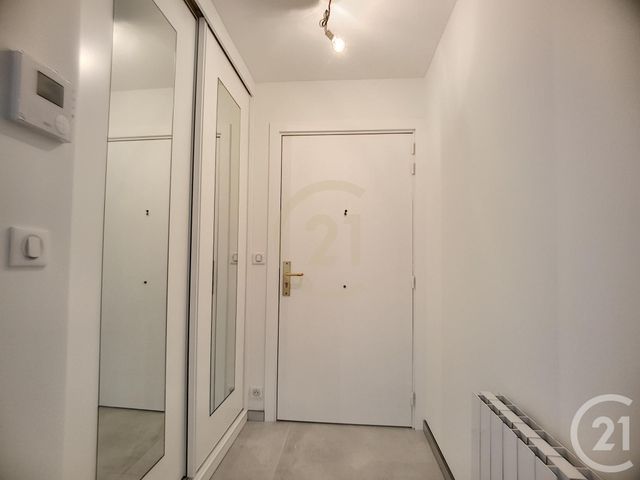 Appartement F2 &agrave; louer - 2 pi&egrave;ces - 37,50 m2 - Cannes La Bocca - 06 - PROVENCE-ALPES-COTE-D-AZUR