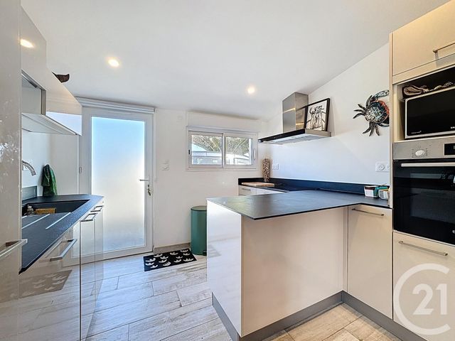 Maison &agrave; vendre - 5 pi&egrave;ces - 121 m2 - Ploudalmezeau - 29 - BRETAGNE