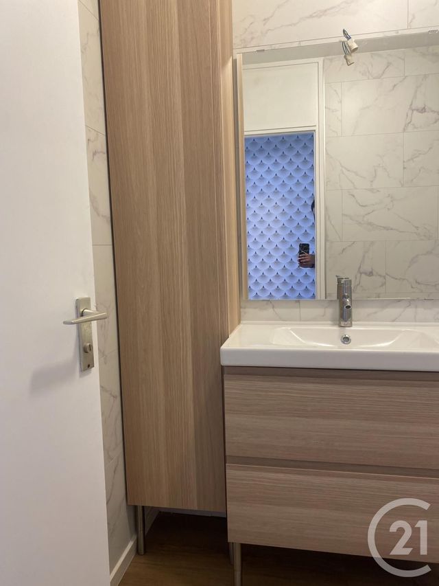 Appartement &agrave; louer - 4 pi&egrave;ces - 85,74 m2 - Hellemmes Lille - 59 - NORD-PAS-DE-CALAIS