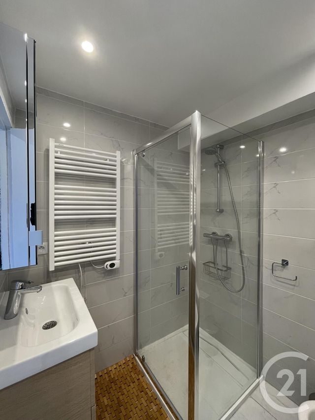 Appartement F5 &agrave; louer - 2 pi&egrave;ces - 100 m2 - Hellemmes Lille - 59 - NORD-PAS-DE-CALAIS