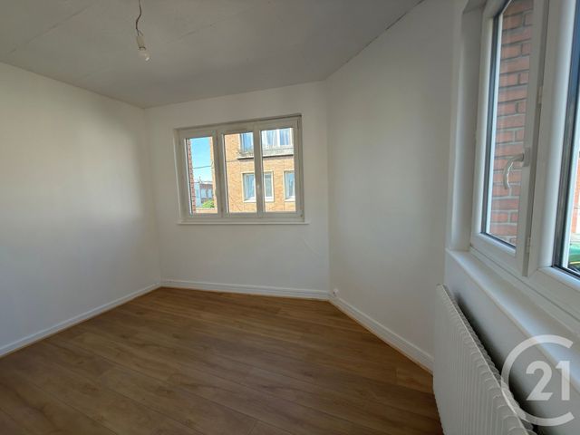 Maison &agrave; louer - 4 pi&egrave;ces - 83,42 m2 - Hellemmes Lille - 59 - NORD-PAS-DE-CALAIS