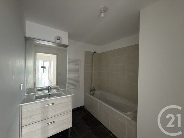 Appartement F3 &agrave; louer - 3 pi&egrave;ces - 68,02 m2 - Lille - 59 - NORD-PAS-DE-CALAIS