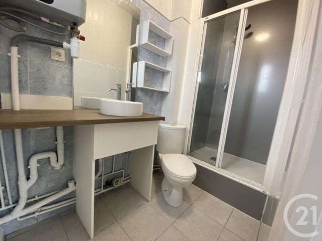 Appartement T2 à louer - 2 pièces - 33,32 m2 - Versailles - 78 - ILE-DE-FRANCE