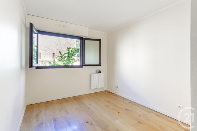 Appartement T4 &agrave; louer - 4 pi&egrave;ces - 89,50 m2 - Suresnes - 92 - ILE-DE-FRANCE