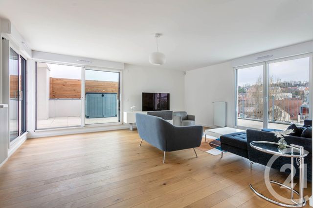Appartement Duplex &agrave; louer - 6 pi&egrave;ces - 145 m2 - Suresnes - 92 - ILE-DE-FRANCE