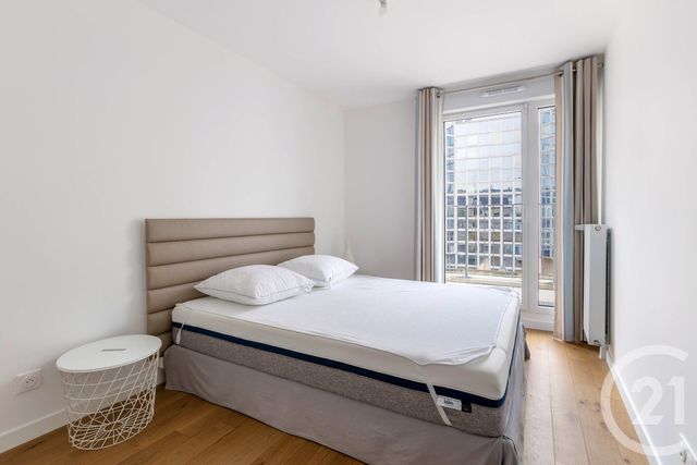 Appartement Duplex &agrave; louer - 6 pi&egrave;ces - 145 m2 - Suresnes - 92 - ILE-DE-FRANCE