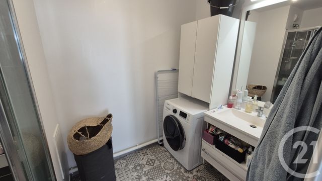 Appartement T2 &agrave; louer - 2 pi&egrave;ces - 44,25 m2 - Clamart - 92 - ILE-DE-FRANCE