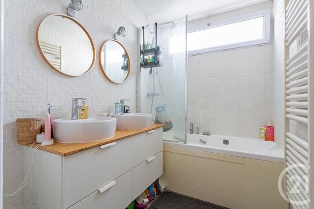 Appartement T3 &agrave; louer - 3 pi&egrave;ces - 60,09 m2 - Boulogne Billancourt - 92 - ILE-DE-FRANCE