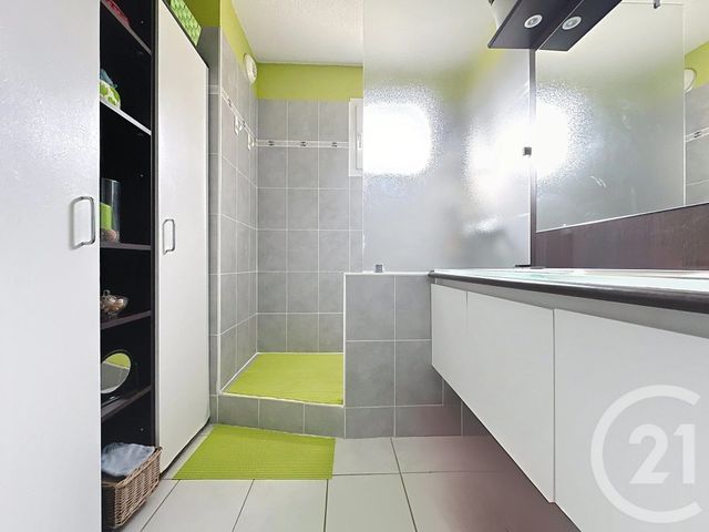 Appartement F4 à vendre - 4 pièces - 82,63 m2 - Uchaud - 30 - LANGUEDOC-ROUSSILLON