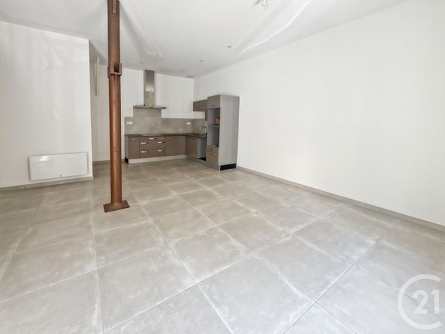 Appartement Duplex &agrave; louer - 3 pi&egrave;ces - 69,04 m2 - Pezenas - 34 - LANGUEDOC-ROUSSILLON