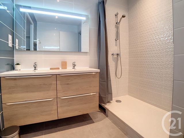 Appartement F5 &agrave; louer - 5 pi&egrave;ces - 70,83 m2 - Montpellier - 34 - LANGUEDOC-ROUSSILLON