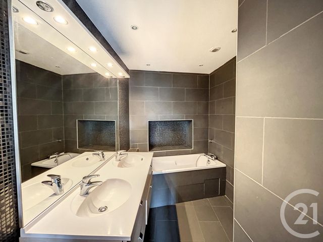 Appartement T6 à louer - 6 pièces - 195,88 m2 - Lille - 59 - NORD-PAS-DE-CALAIS