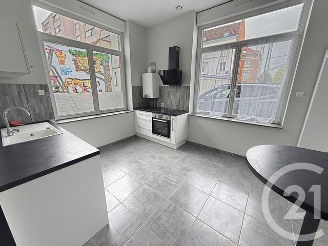 Maison à louer - 3 pièces - 88,12 m2 - Lille - 59 - NORD-PAS-DE-CALAIS