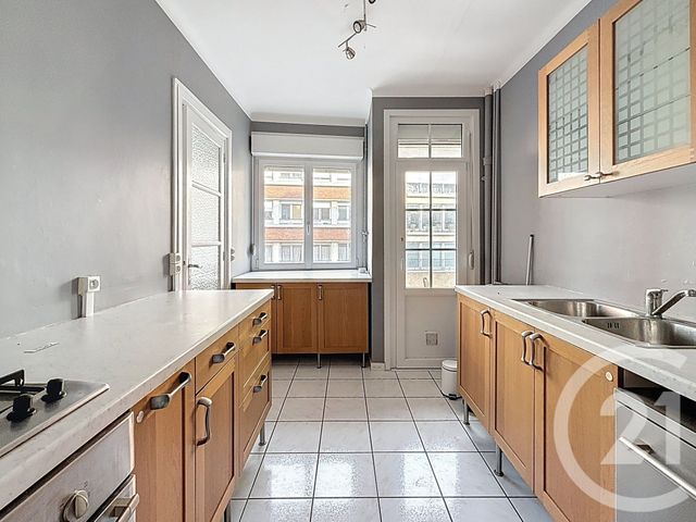 Appartement T2 à louer - 2 pièces - 50,60 m2 - Lille - 59 - NORD-PAS-DE-CALAIS