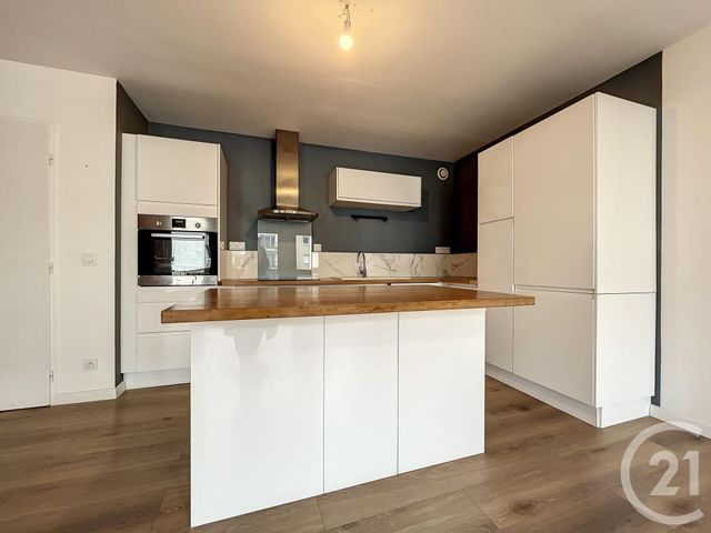 Appartement T3 &agrave; louer - 3 pi&egrave;ces - 81,41 m2 - Lille - 59 - NORD-PAS-DE-CALAIS