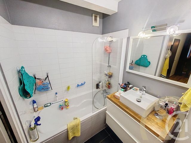 Appartement F4 &agrave; louer - 4 pi&egrave;ces - 95,13 m2 - Lille - 59 - NORD-PAS-DE-CALAIS