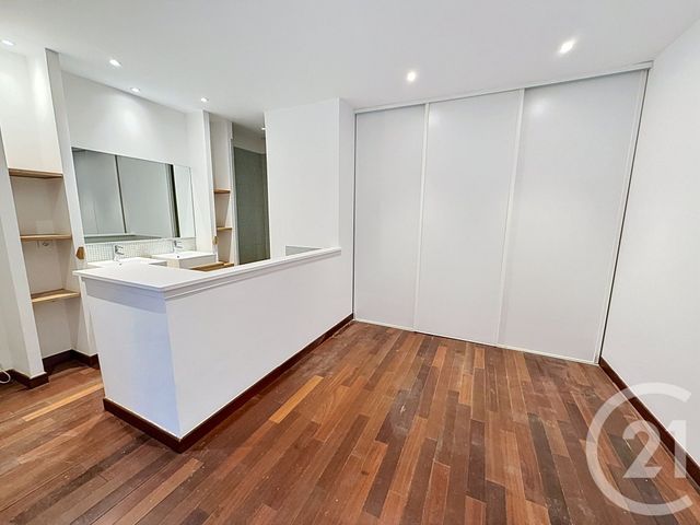 Appartement T3 &agrave; louer - 3 pi&egrave;ces - 96,54 m2 - Lille - 59 - NORD-PAS-DE-CALAIS