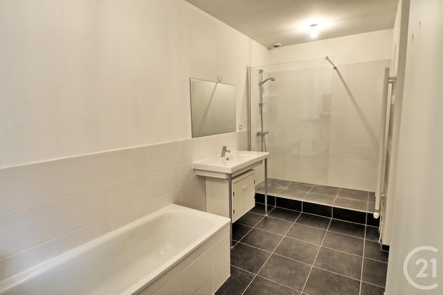 Appartement T4 &agrave; louer - 4 pi&egrave;ces - 118,88 m2 - Lille - 59 - NORD-PAS-DE-CALAIS