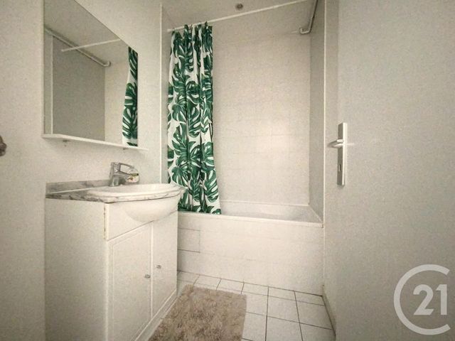 Appartement F3 &agrave; louer - 3 pi&egrave;ces - 73,37 m2 - Lille - 59 - NORD-PAS-DE-CALAIS