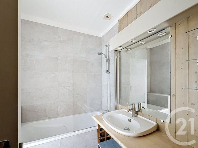 Appartement T2 &agrave; louer - 2 pi&egrave;ces - 58,20 m2 - Lille - 59 - NORD-PAS-DE-CALAIS