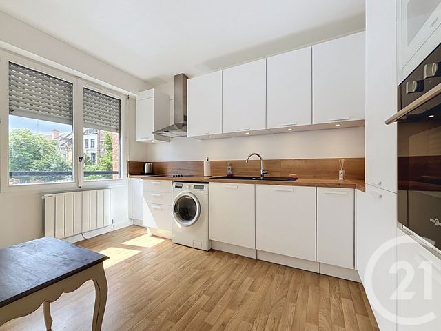 Appartement T3 &agrave; louer - 3 pi&egrave;ces - 70,10 m2 - Lille - 59 - NORD-PAS-DE-CALAIS