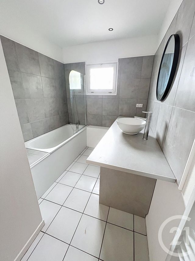 Appartement T3 &agrave; louer - 3 pi&egrave;ces - 52,15 m2 - Lille - 59 - NORD-PAS-DE-CALAIS