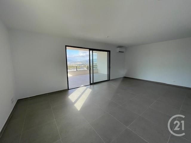 Appartement F3 &agrave; vendre - 3 pi&egrave;ces - 66,33 m2 - Porticcio - 201 - CORSE