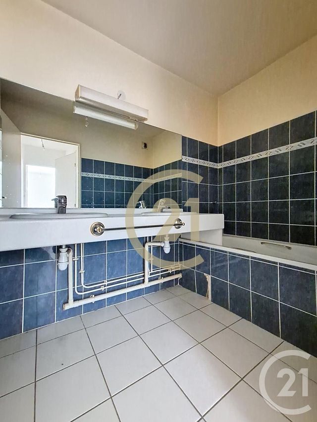 Appartement T3 &agrave; vendre - 3 pi&egrave;ces - 73,03 m2 - Caluire Et Cuire - 69 - RHONE-ALPES