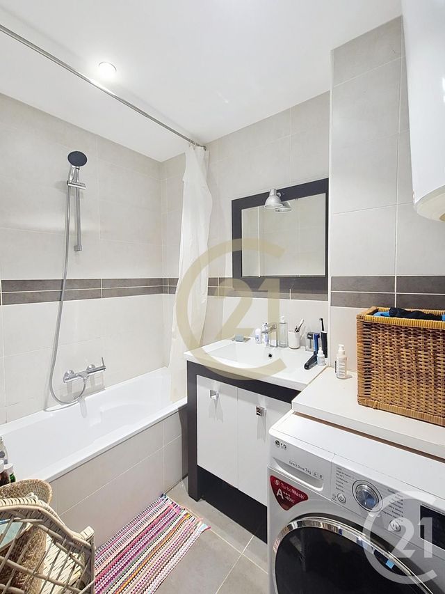 Appartement T3 &agrave; vendre - 3 pi&egrave;ces - 57,61 m2 - Lyon - 69004 - RHONE-ALPES