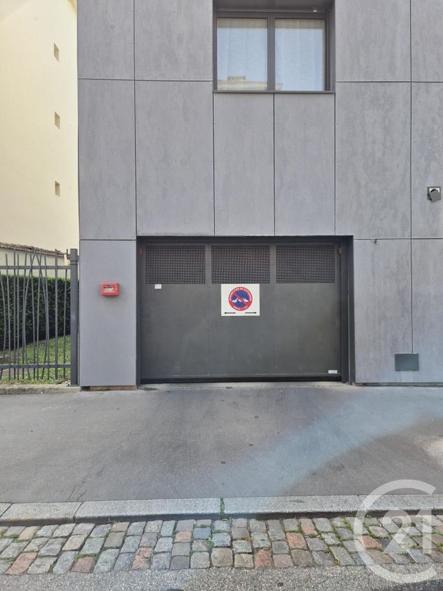Parking &agrave; louer - 13 m2 - Lyon - 69004 - RHONE-ALPES