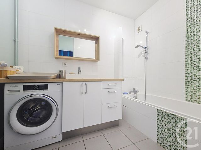 Appartement T3 &agrave; louer - 3 pi&egrave;ces - 81,26 m2 - Lyon - 69004 - RHONE-ALPES