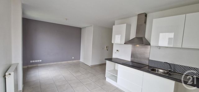 Appartement F1 &agrave; vendre - 1 pi&egrave;ce - 29,10 m2 - Sathonay Camp - 69 - RHONE-ALPES