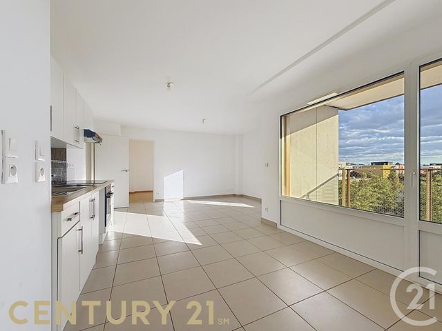 Appartement T3 &agrave; vendre - 3 pi&egrave;ces - 62,80 m2 - Sathonay Camp - 69 - RHONE-ALPES
