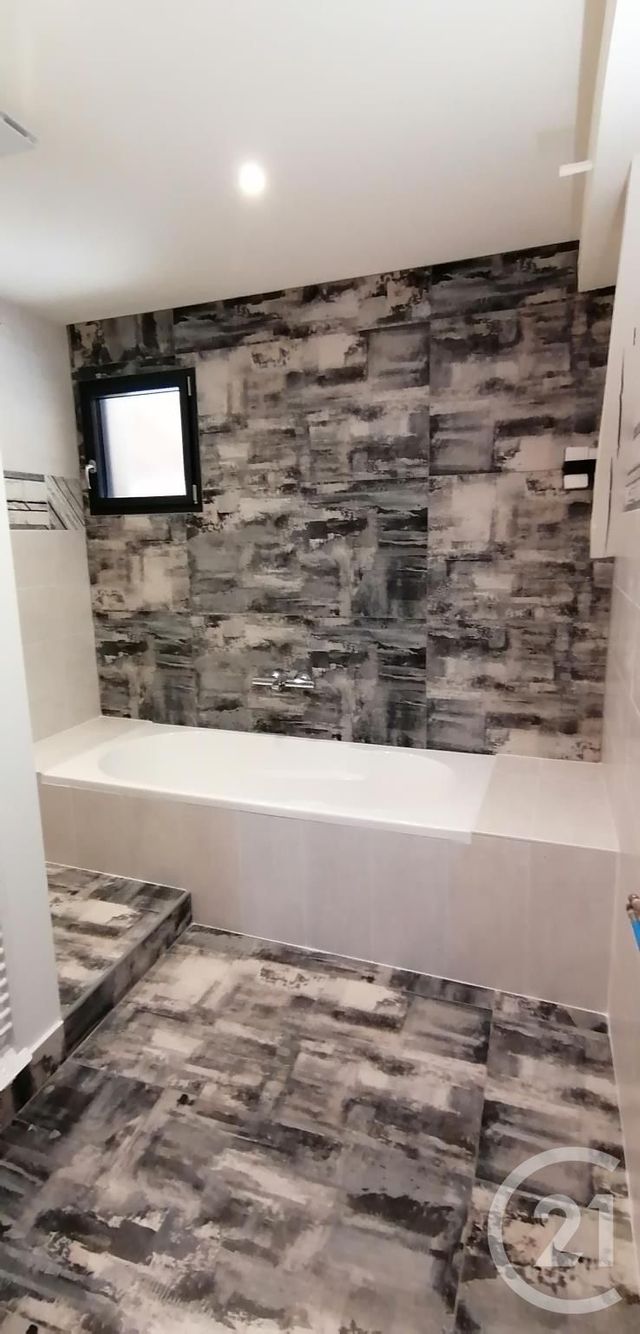 Maison à vendre - 4 pièces - 123 m2 - Tramoyes - 01 - RHONE-ALPES