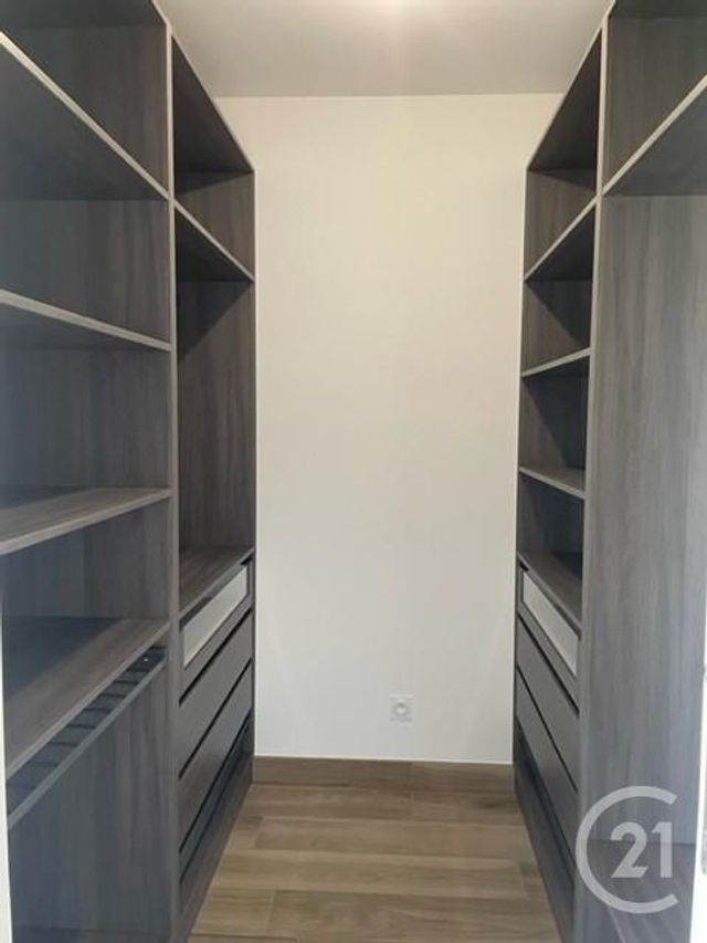 Maison à louer - 5 pièces - 146 m2 - St Cyr Au Mont D Or - 69 - RHONE-ALPES