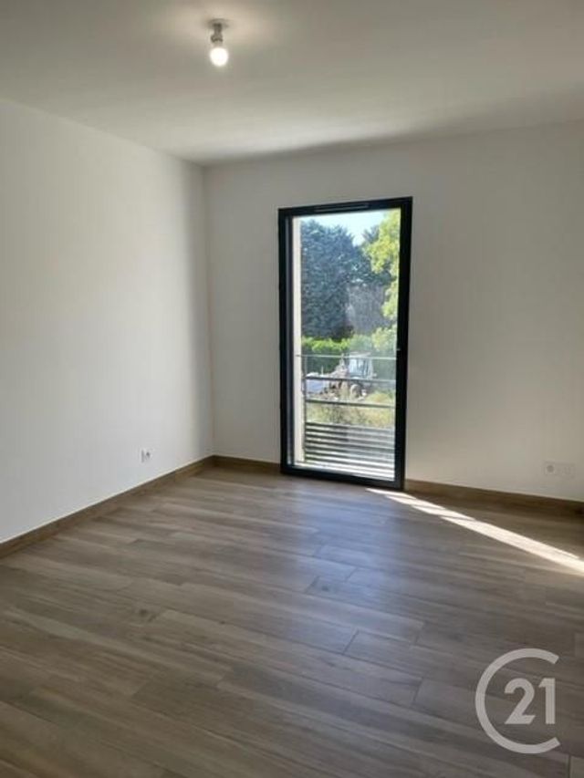 Maison à louer - 5 pièces - 146 m2 - St Cyr Au Mont D Or - 69 - RHONE-ALPES