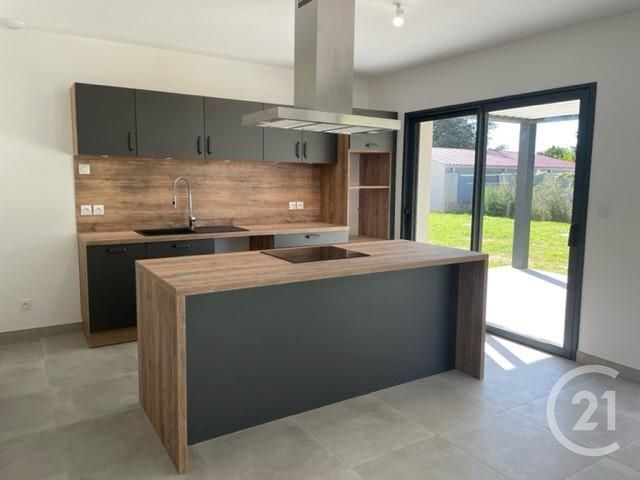 Maison à louer - 5 pièces - 146 m2 - St Cyr Au Mont D Or - 69 - RHONE-ALPES