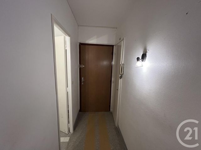 Appartement Studio &agrave; vendre - 1 pi&egrave;ce - 27 m2 - Fontaines Sur Saone - 69 - RHONE-ALPES