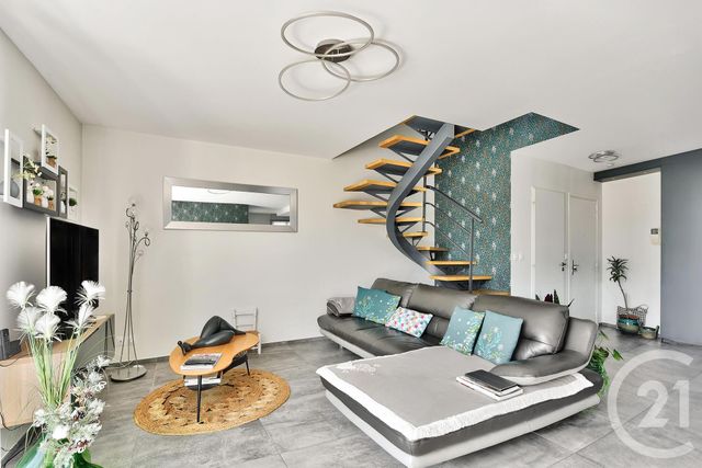 Appartement Duplex à vendre - 5 pièces - 96 m2 - Neuville Sur Saone - 69 - RHONE-ALPES