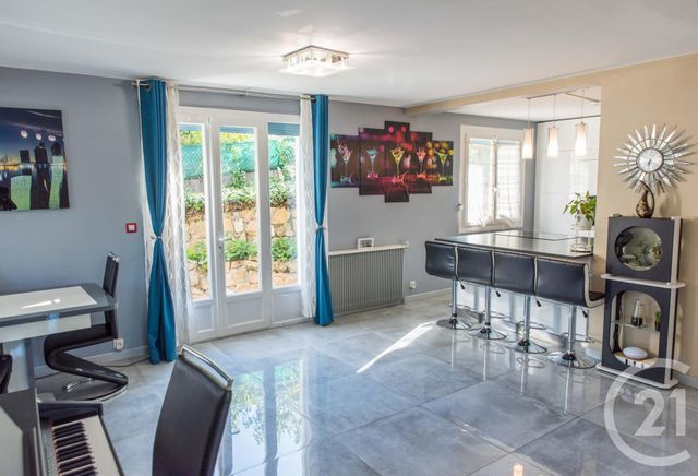 Maison à vendre - 5 pièces - 169,50 m2 - Sathonay Camp - 69 - RHONE-ALPES